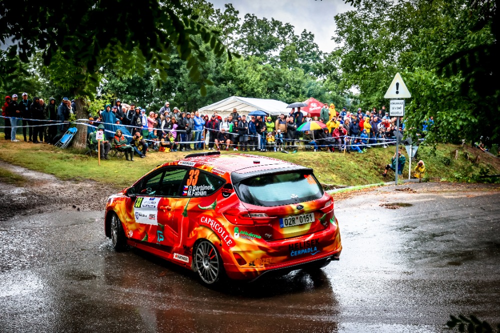 Kenut racing